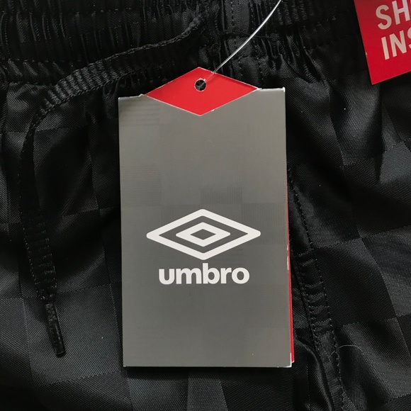 NEW Umbro Soccer Shorts Black Check Kids XXS - Picture 6 of 8
